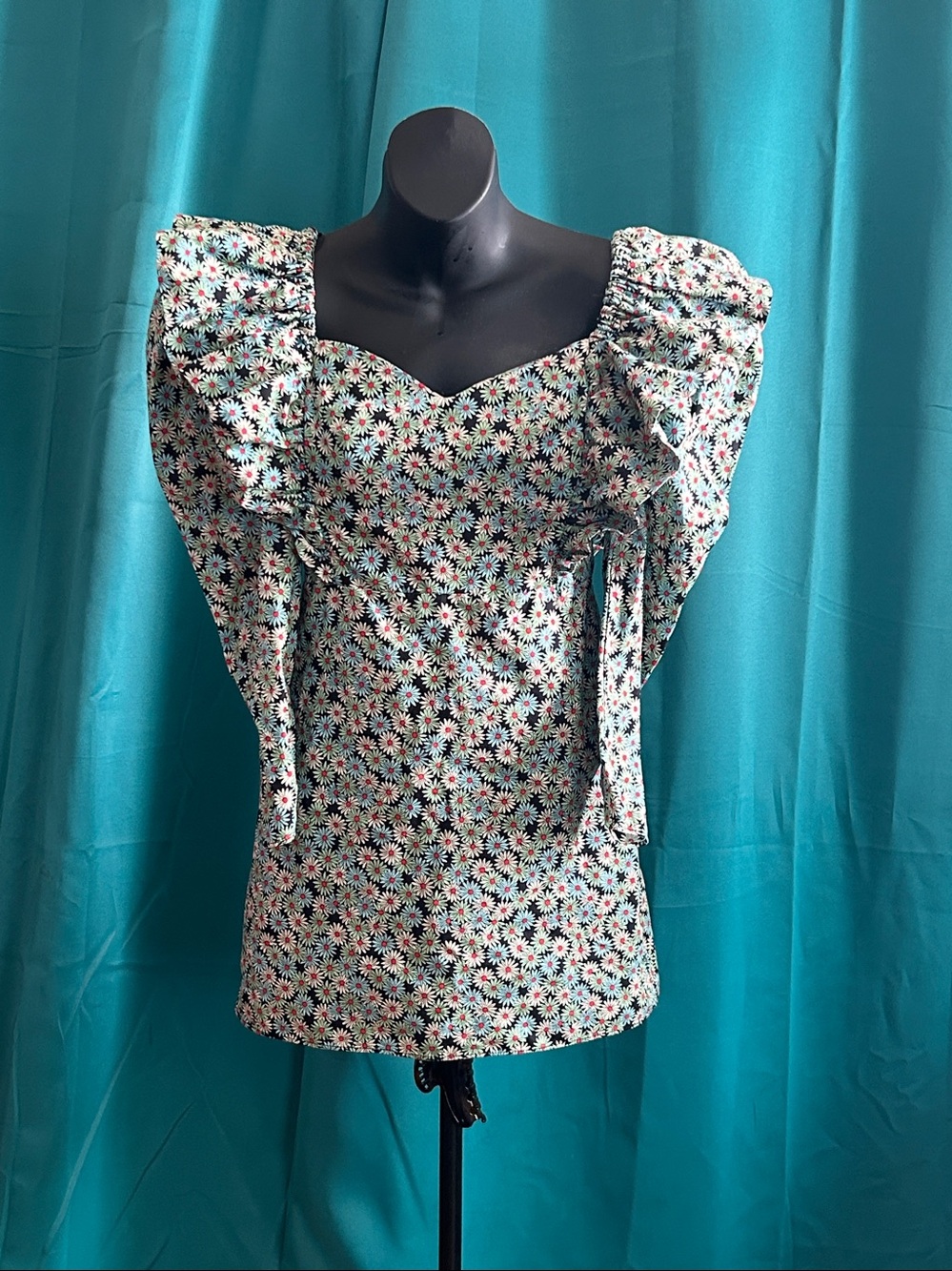 Floral Puff-Sleeve Mini Dress in Black and Mint